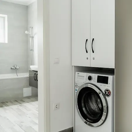 Apartment Skylark - Miami Studio With Terrace & Mountain View Brasov